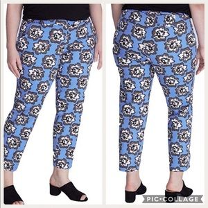 NWOT Lane Bryant The Lena Floral Pattern Cropped Pants Sz 16